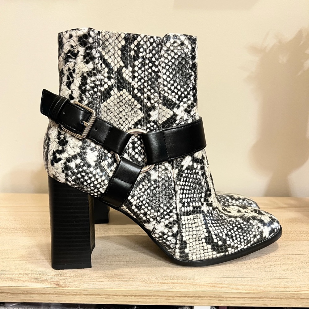 BcbgGeneration Agnes harness animal print synthetic material booties